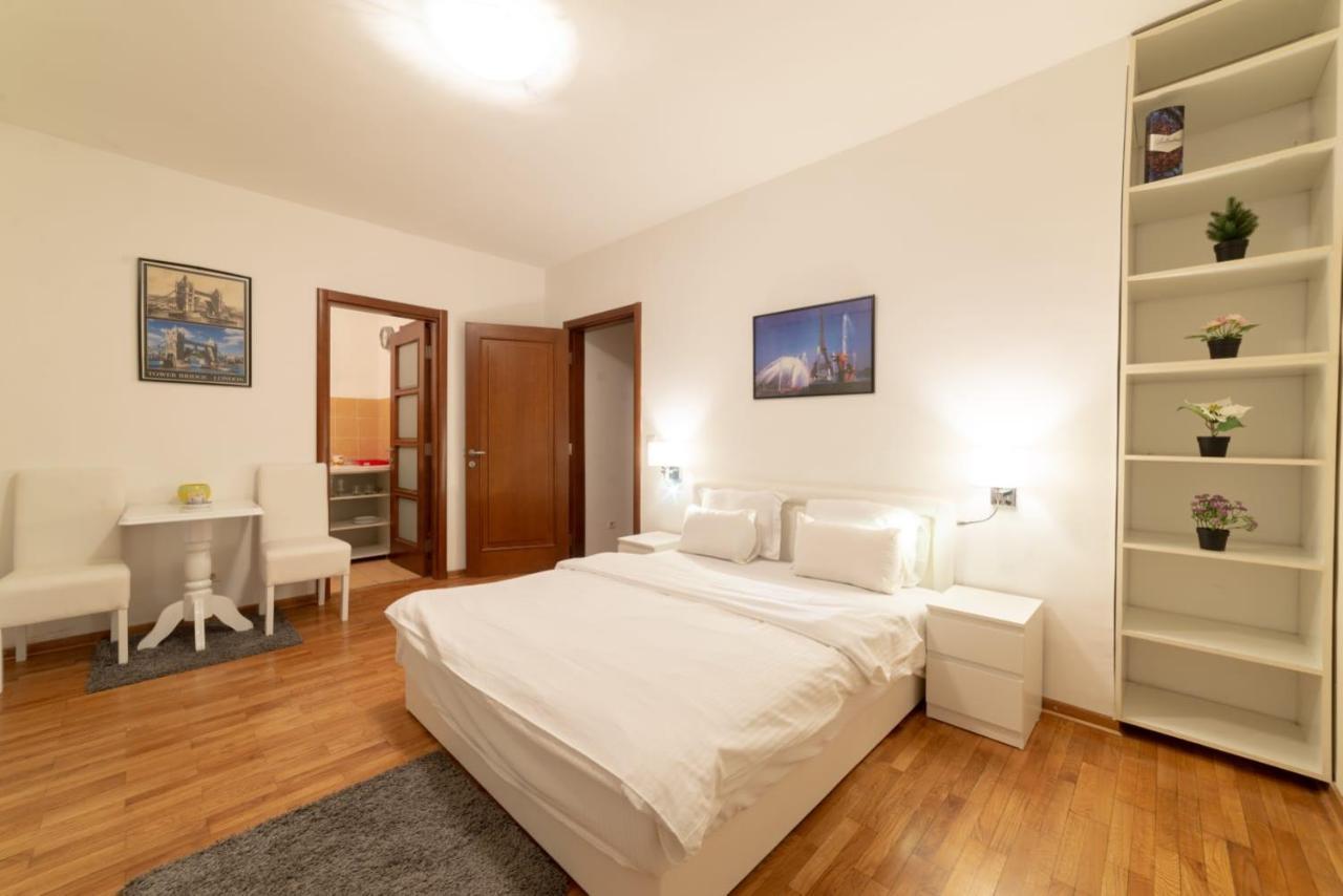 Apartment Royal City Beograd Bagian luar foto